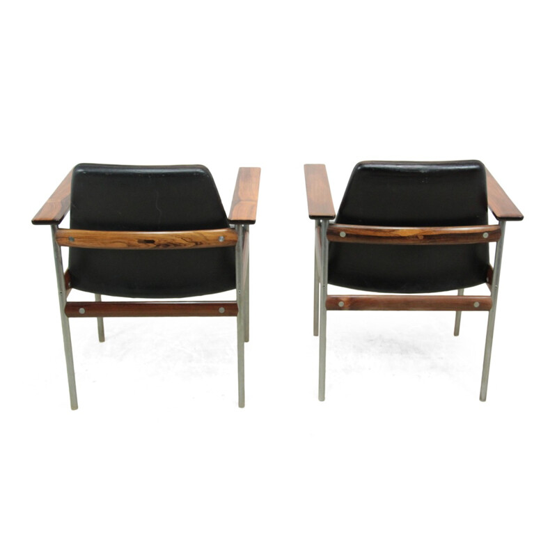 Paire de fauteuils scandinaves Dokka en palissandre et cuir noir, Sven Ivar DYSTHE - 1960