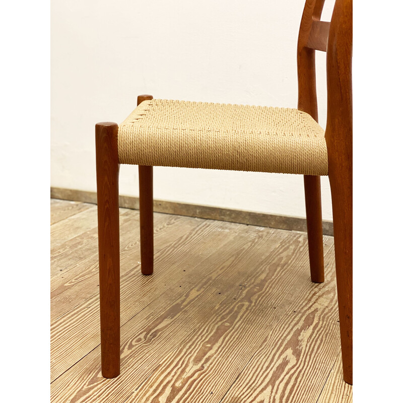 Par de cadeiras de teca vintage de Niels O. Møller para J.L. Moller, Dinamarca 1950