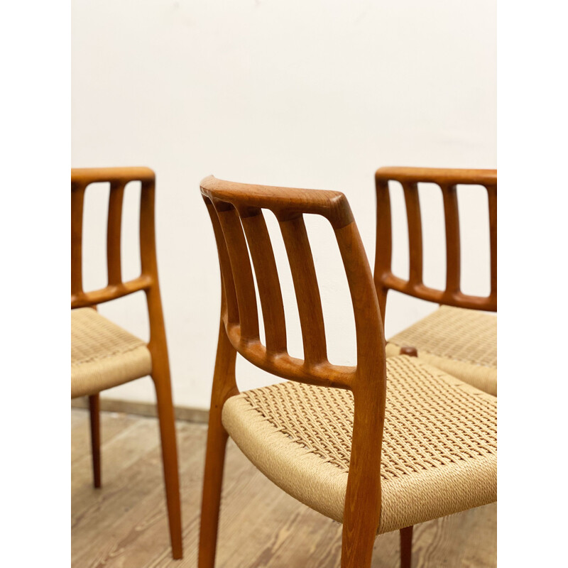 Set of 6 mid century Danish dining chairs by Niels O. Møller, 1950s