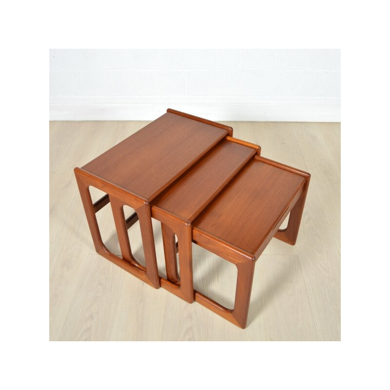 Ensemble de tables gigognes vintage en teck - 1960