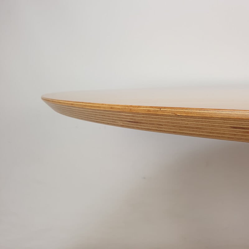 Vintage ovale tafel in gefineerd hout van Pierre Paulin voor Artifort, 1960