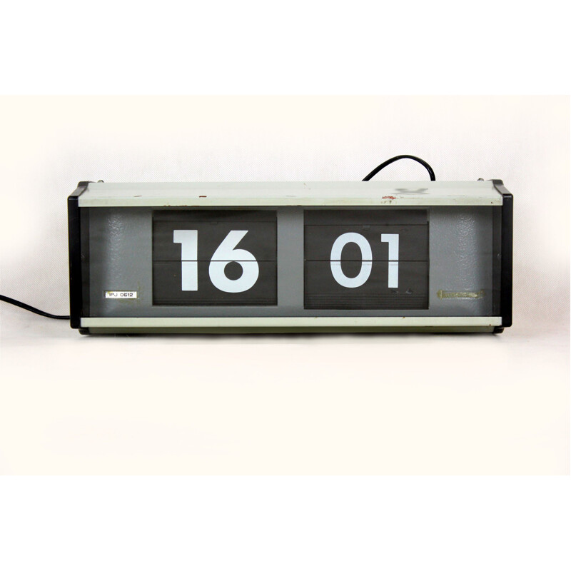 Vintage Flip wall clock by Pragotron, Czechoslovakia 1980s