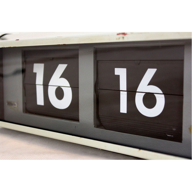 Vintage Flip wall clock by Pragotron, Czechoslovakia 1980s