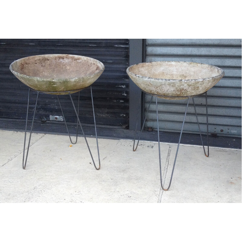 Pair of flower pots in Eternit and metal, Willy GUHL 1950s