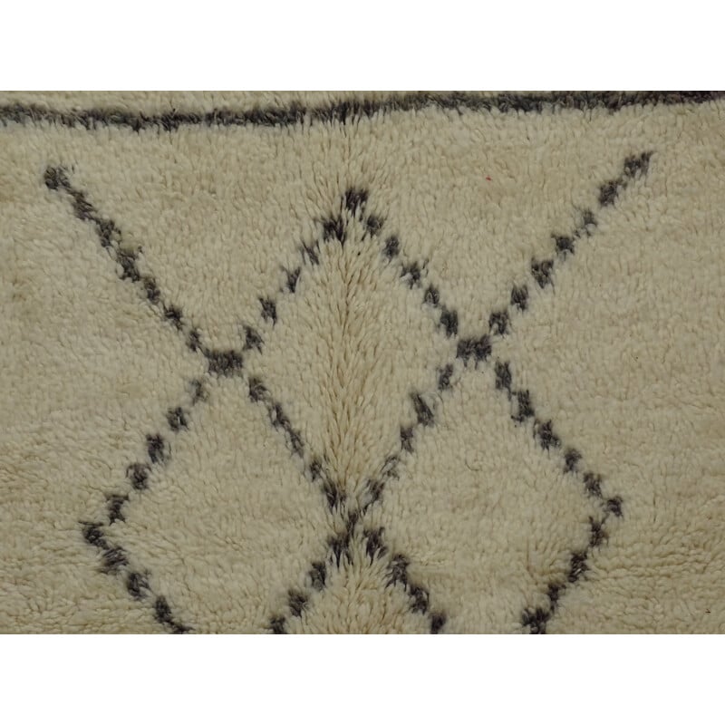 Vintage Berber carpet in natural wool, Morocco