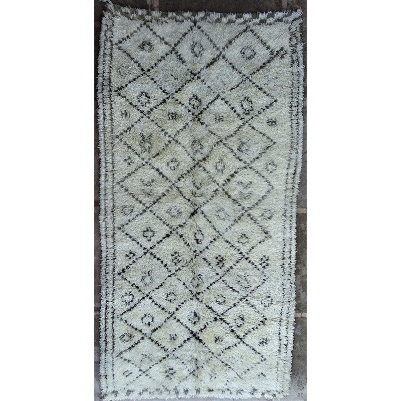 Vintage Berber rug Beni ouarain