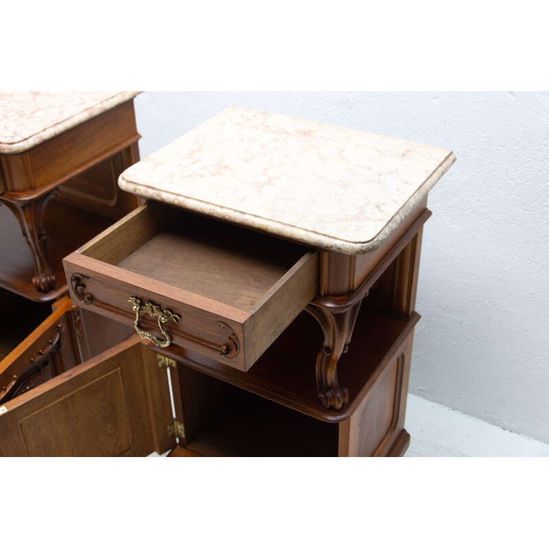 Par de mesas de cabeceira de madeira de faia historicista vintage, Áustria 1910