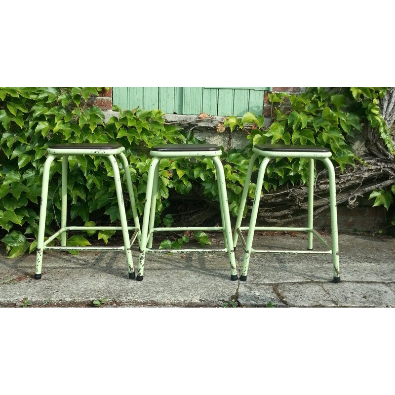 Set of 3 industrial French high stools in iron and leather - 1960s