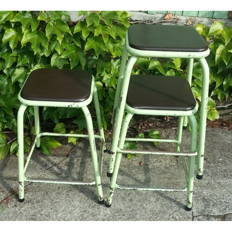 Set of 3 industrial French high stools in iron and leather - 1960s