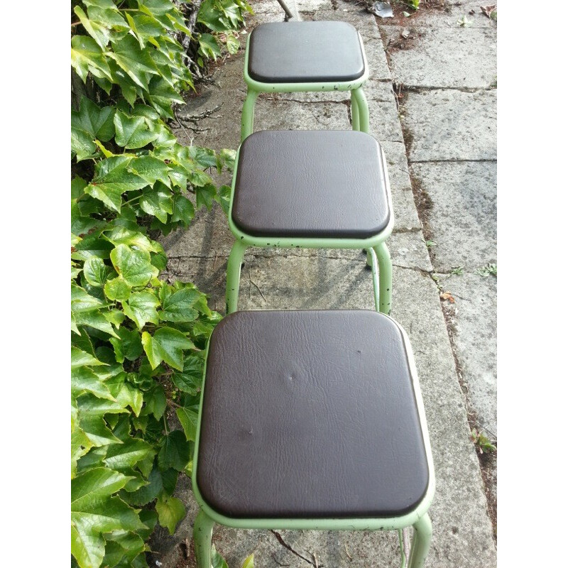 Set of 3 industrial French high stools in iron and leather - 1960s