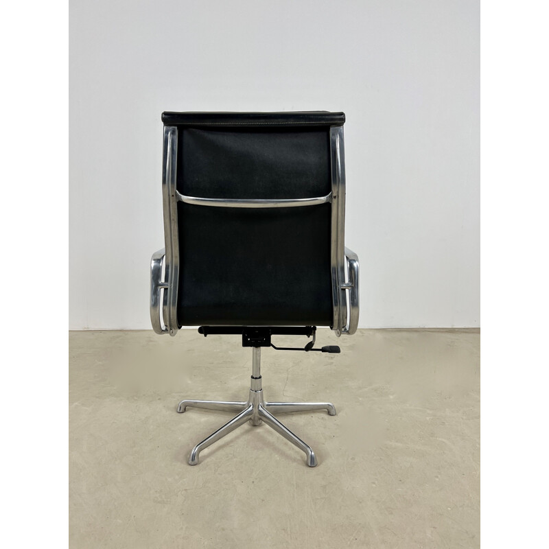 Vintage Soft Pad office chair by Charles & Ray Eames for Icf, 1970