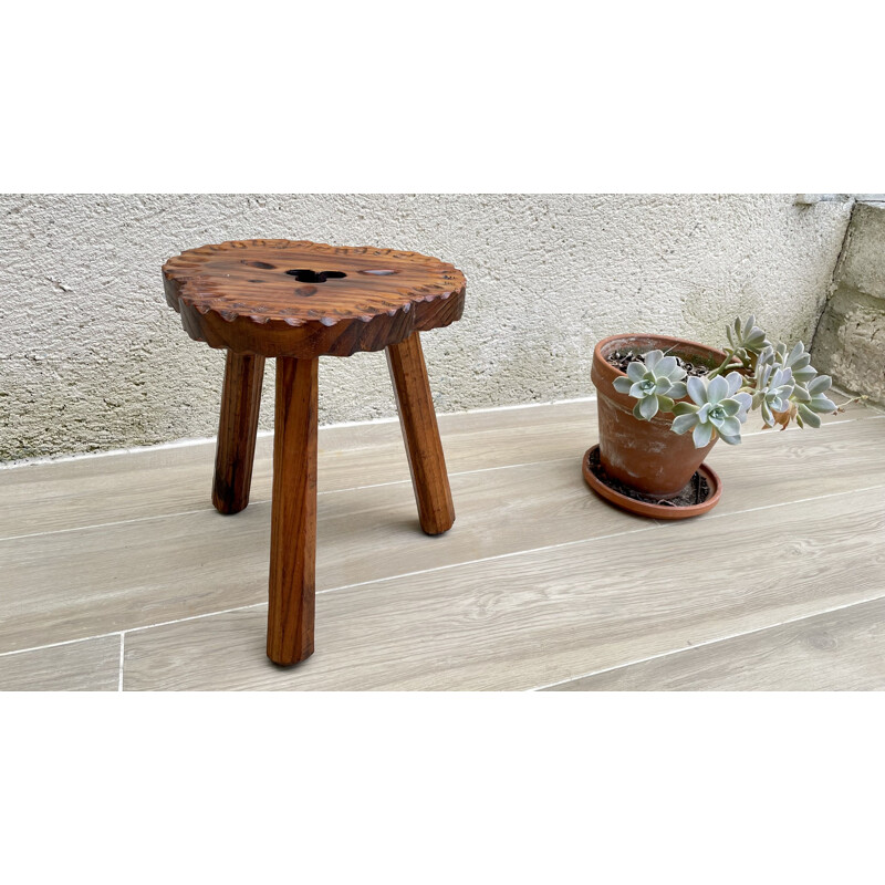 Vintage tripod stool in solid wood, Spain 