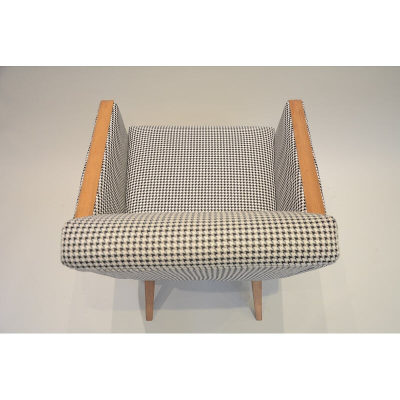 Mid-century armchair in oak and fabric with houndstooth motif - 1960s