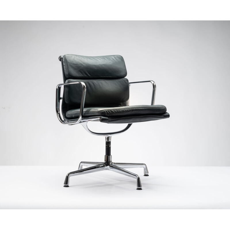 Fauteuil de bureau vintage en cuir par Charles & Ray Eames pour Vitra