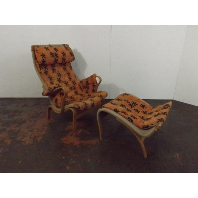 Pernilla vintage fauteuil en voetensteun van Bruno Mathsson voor Dux