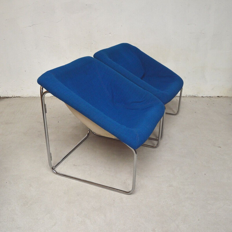 Ein Paar Vintage-Sessel in kubischer Form aus blauer Wolle, 1970