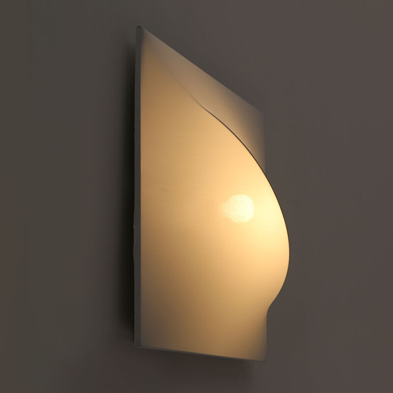 Vintage "Saori" white wall lamp by Kazuhide Takahama for Sirrah, 1970s