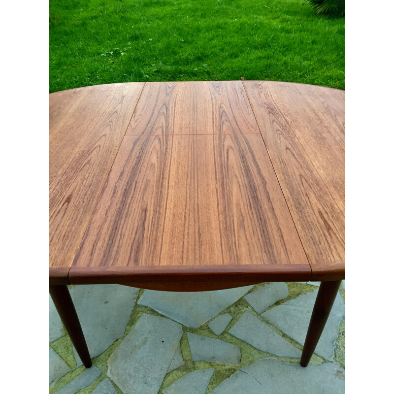 Scandinavian vintage teak table by Victor Wilkins for Gplan, 1960