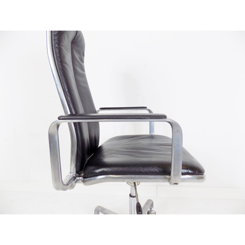 Vintage Supporto office chair by Frederick Scott for Icf