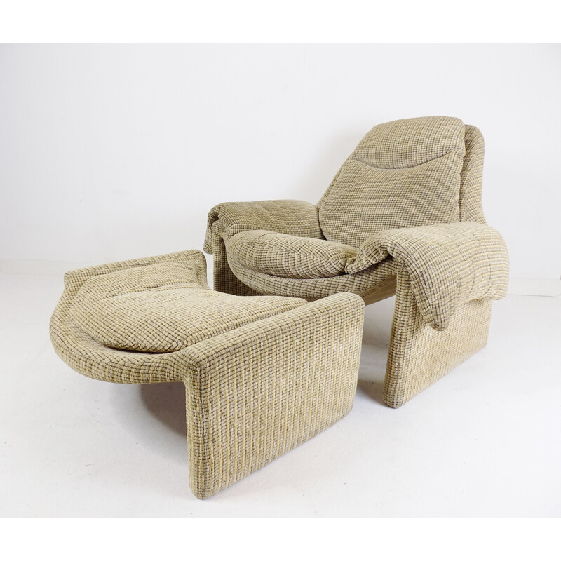 Vintage Saporiti armchair with ottoman by Vittorio Introini, 1960s