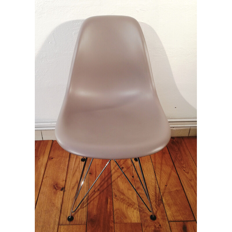 Vintage Dsr chair by Charles & Ray Eames for Vitra