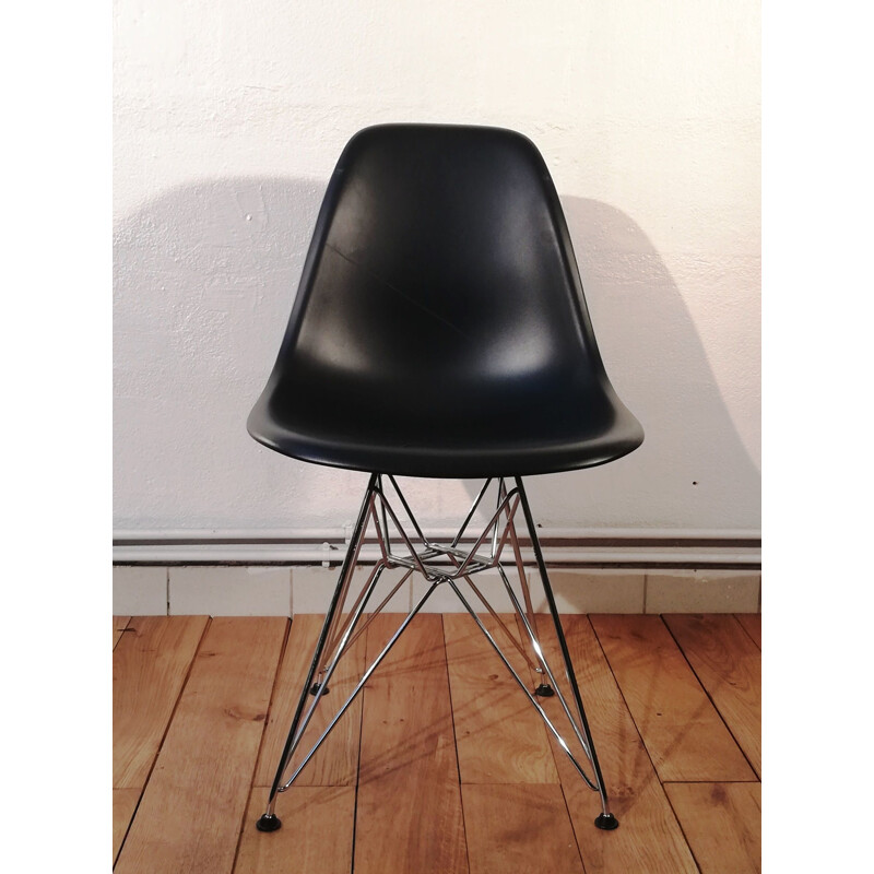 Vintage Dsr chair by Charles & Ray Eames for Vitra