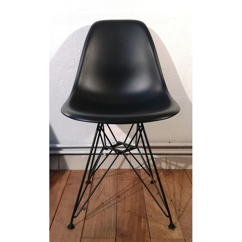 Vintage Dsr chair by Charles & Ray Eames for Vitra