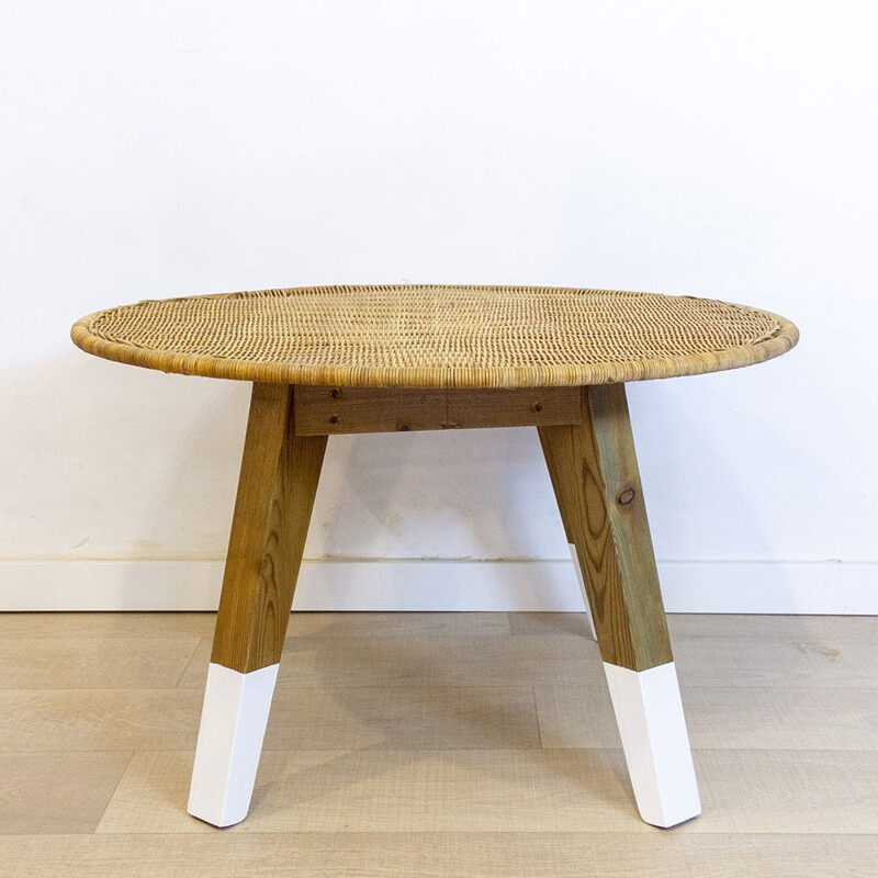 Round vintage pine and wicker coffee table, Spain 1990