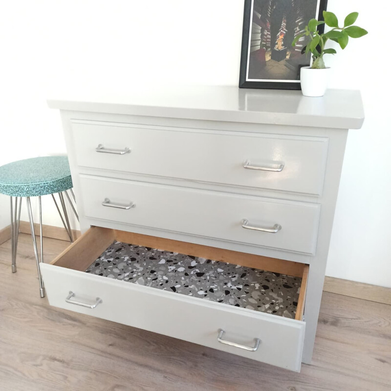 Light grey vintage chest of drawers, 1950