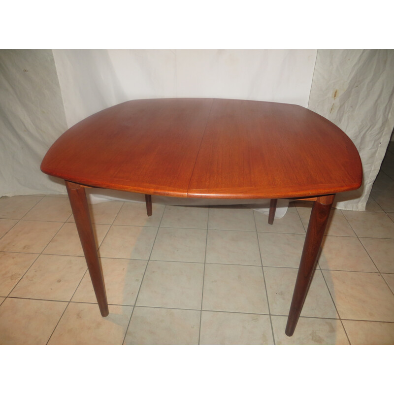 Danish teak dining table - 1960s