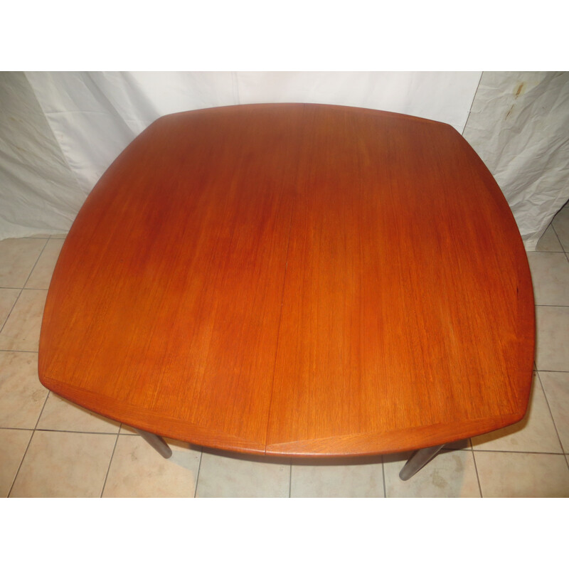 Danish teak dining table - 1960s