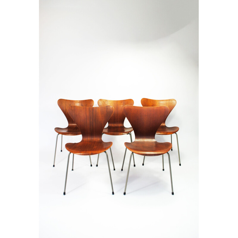 Set of 5 vintage 7-series teak chairs by Arne Jacobsen for Fritz Hansen, 1950s