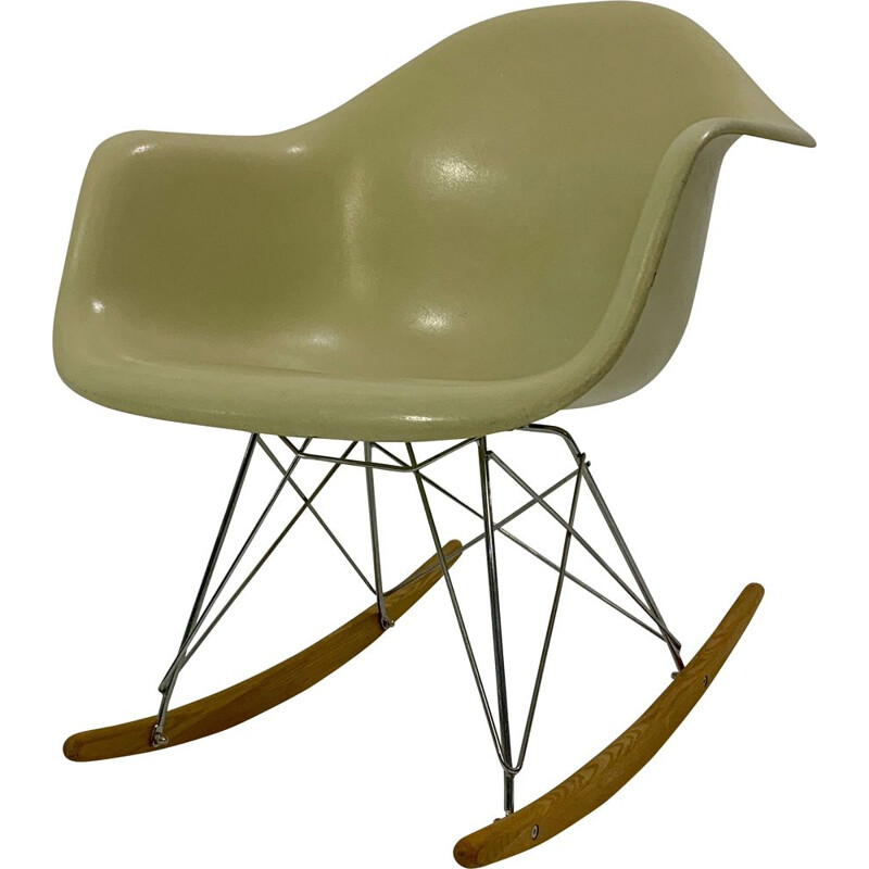 Chaise à bascule vintage par Charles & Ray Eames pour Vitra