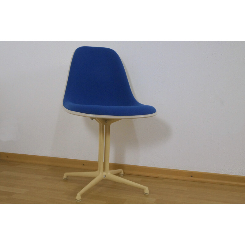 Blue La Fonda side chair in fiber glass and fabric, Charles & Ray EAMES - 1970s