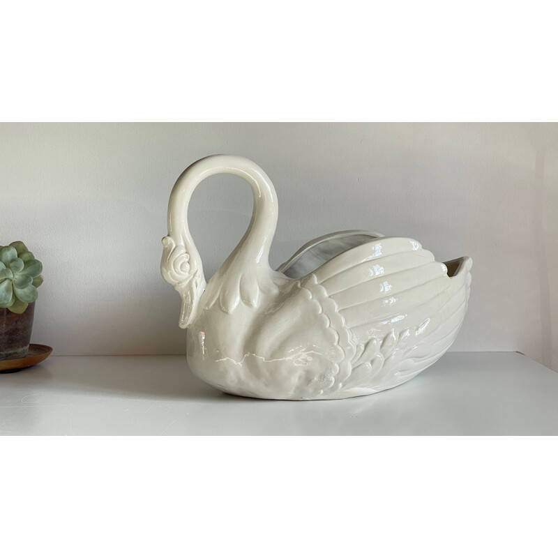 Vintage swan pot in ceramic