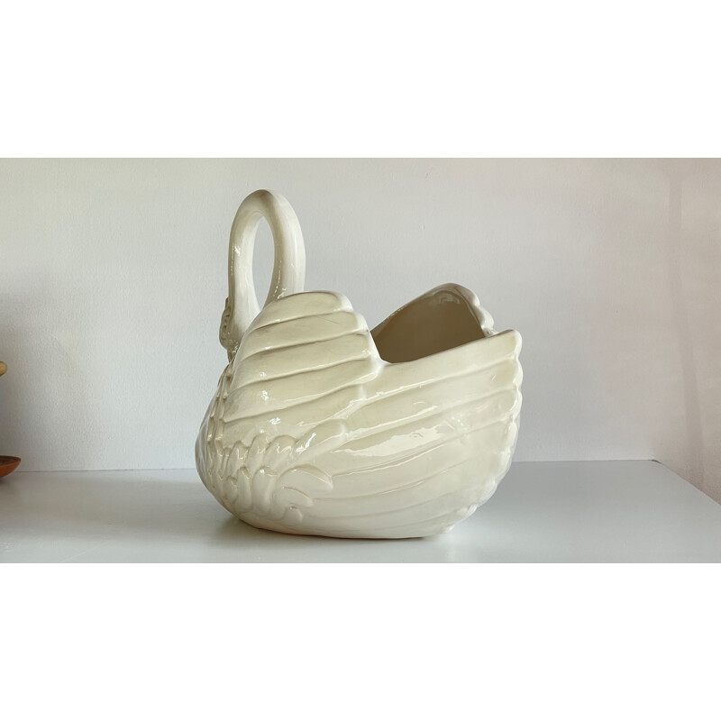 Vintage swan pot in ceramic