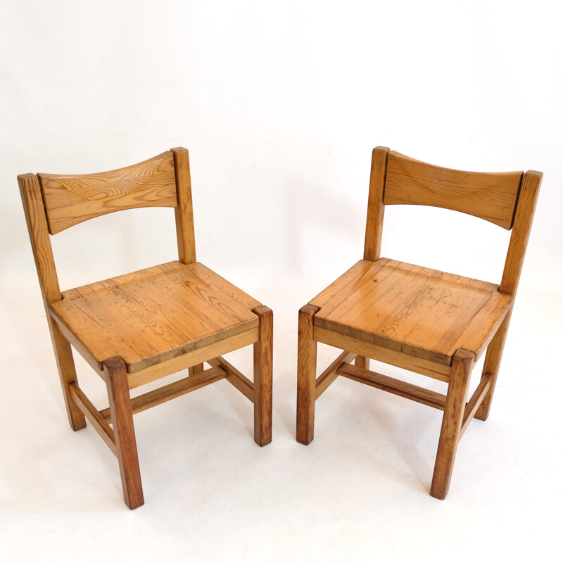 Pair of vintage hongisto pine chairs by Ilmari Tapiovaara for Laukaan Puu, 1960