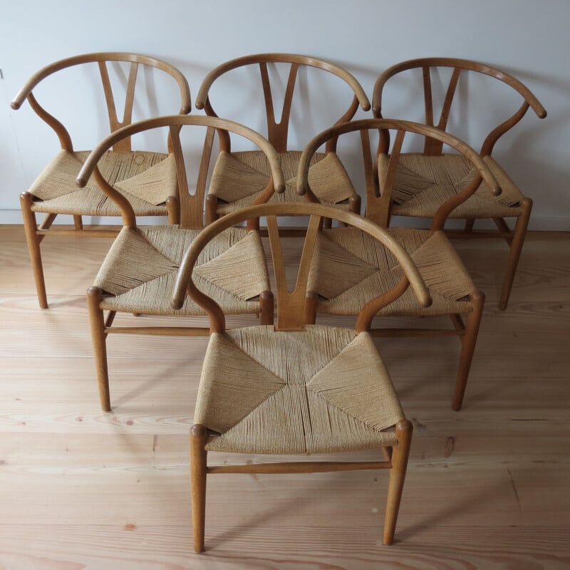 Set of 6 vintage Wishbone chairs in oakwood by Hans J Wegner for Carl Hanson, 1960s