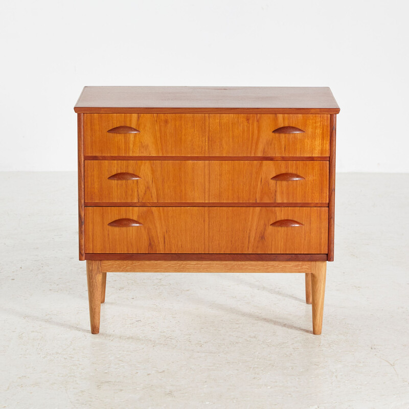 Vintage teak chest of drawers