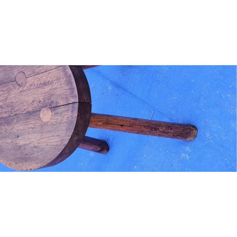 Vintage tripod stool in solid oakwood