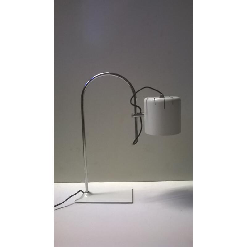 Vintage table lamp in white lacquered iron, Italy 1970