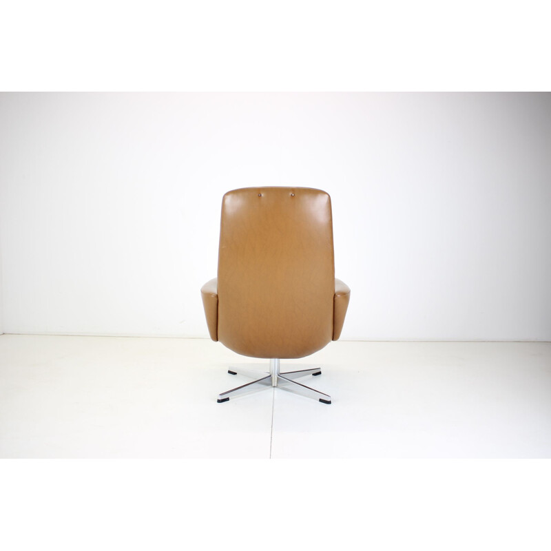 Mid century Scandinavian swivel armchair, 1960s