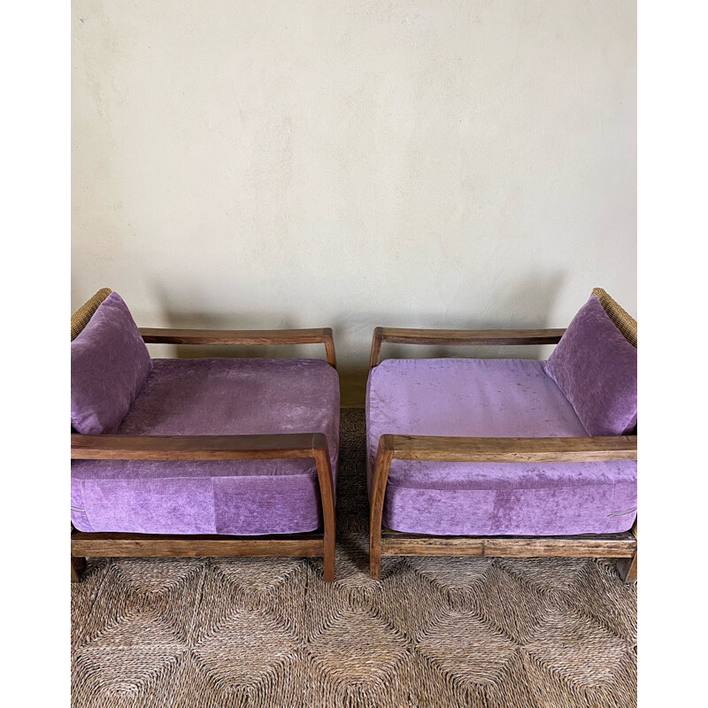 Ein Paar Vintage-Sessel aus Rattan und Samtkissen, 1950