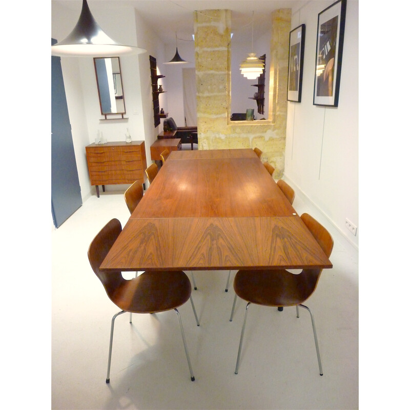 Set of table and 8 "Série 7" chairs in teak, Arne JACOBSEN & Niels O. MOLLER - 1970s