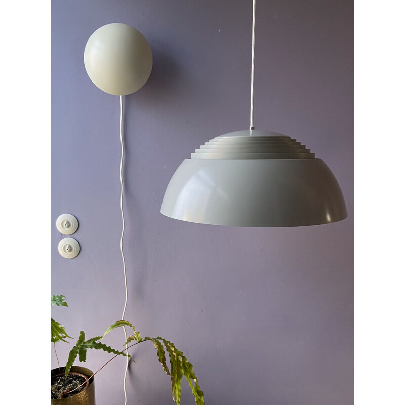 Lámpara de suspensión Aj Royal grey vintage de Arne Jacobsen para Louis Poulsen, Dinamarca 1990