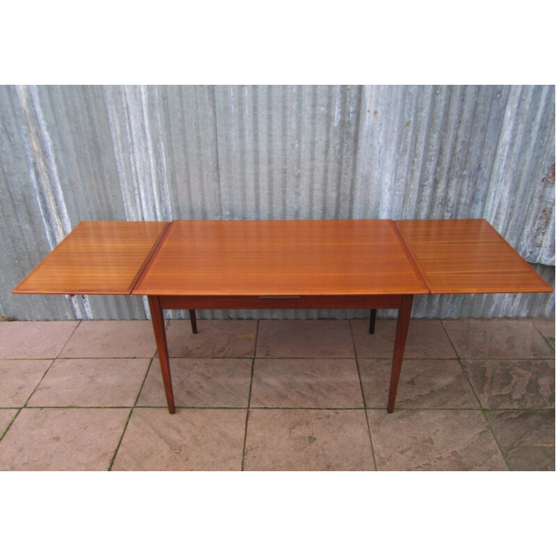 Danish extendable dining table in teak - 1960s