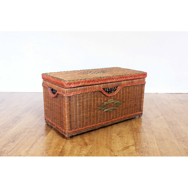 Vintage wicker trunk, 1970