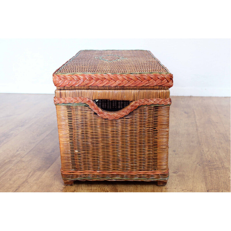 Vintage wicker trunk, 1970