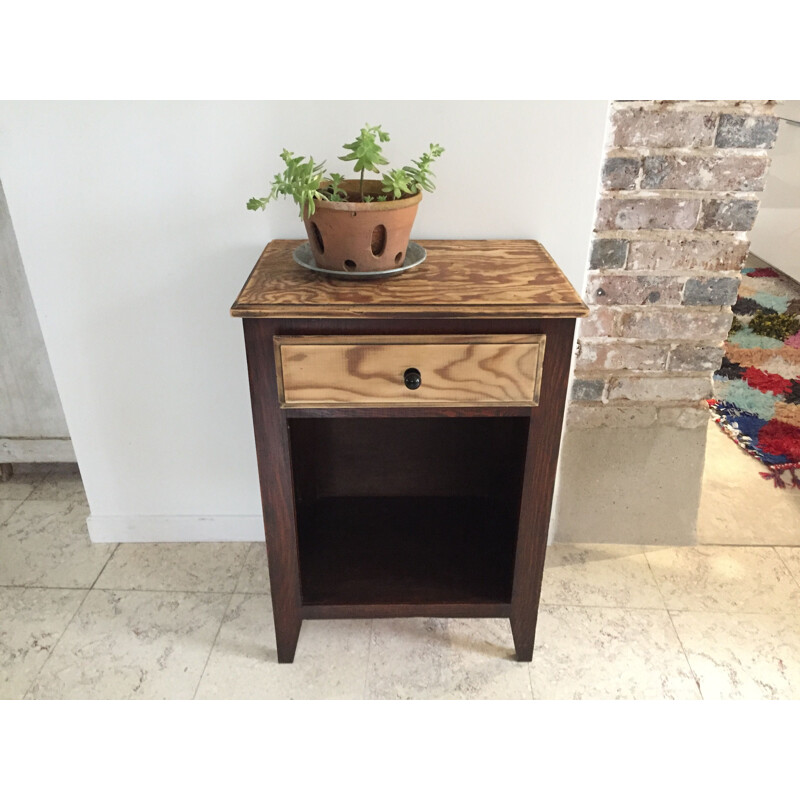 Mesa de cabeceira de madeira Vintage