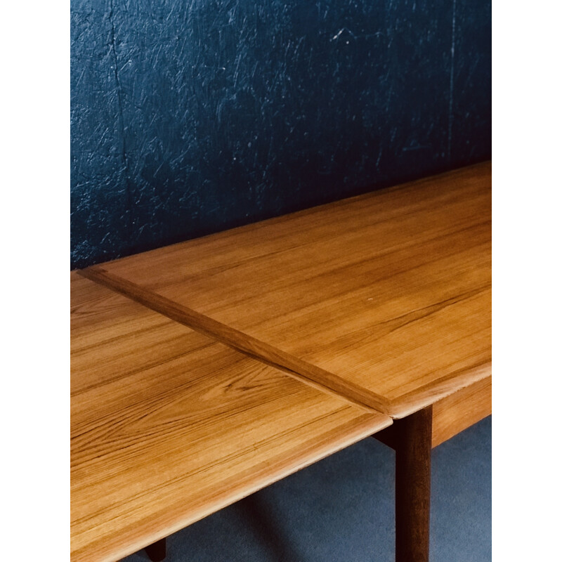 Mid century teak extending table, Denmark 1960s